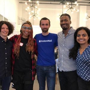 Meet your Posher, Casmir